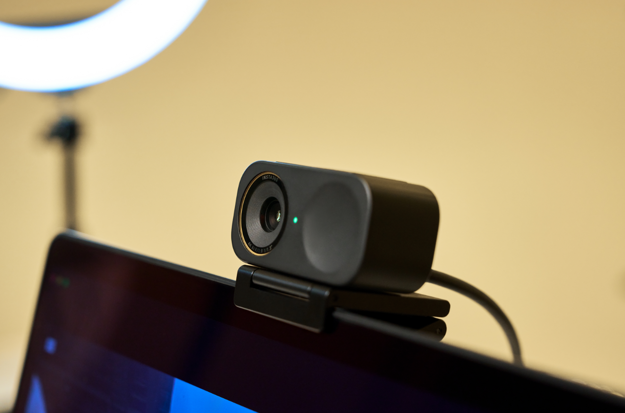 Insta360 Link 2 Pro mit 1/1,3-Zoll-Sensor für 4K